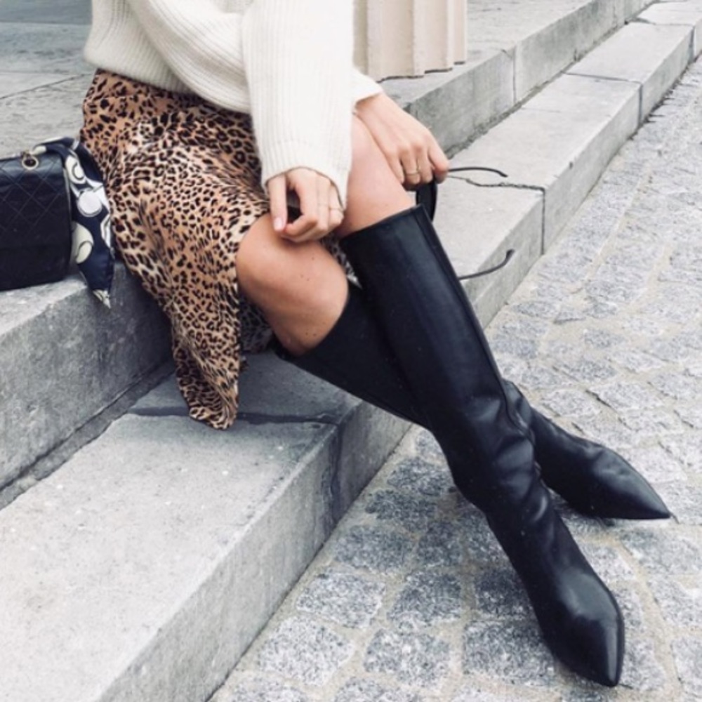 NWT Sigerson Morrison Tall Kitten Heel Black Boots